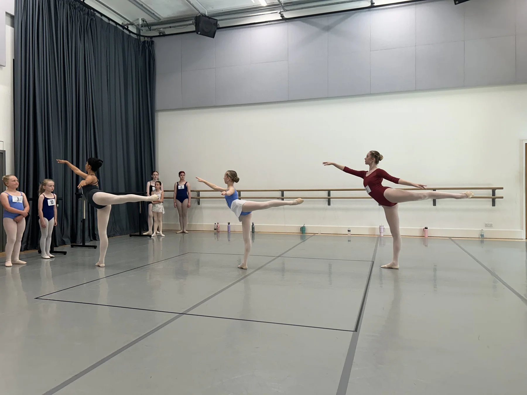 Solo ballet dancer during Étoile Forum preparation