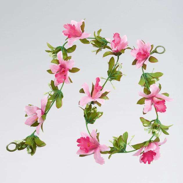 Artificial Flower Garland – Pale Pink (1m approx) image 1